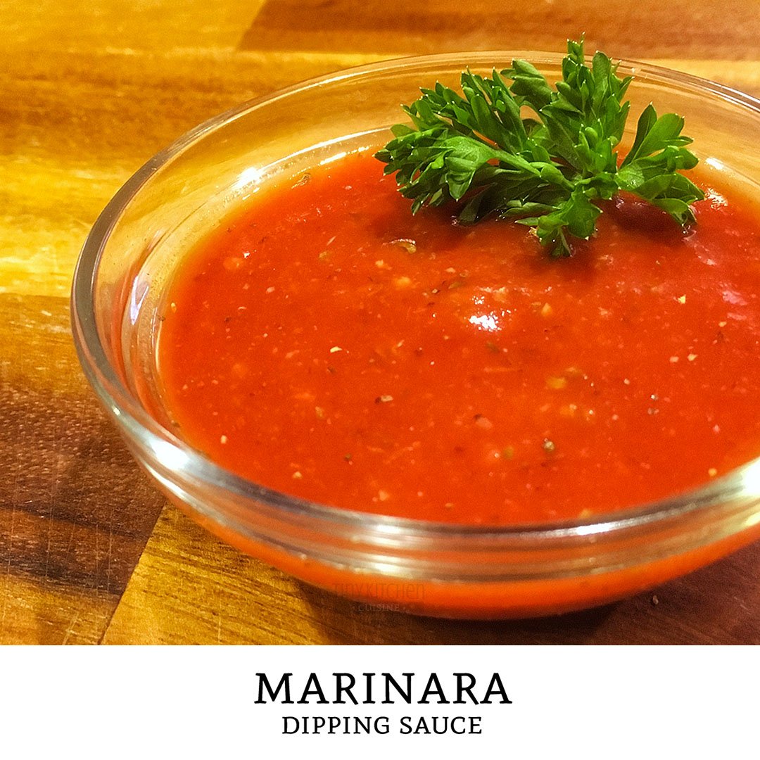 Want the perfect sauce to dip your favorite fried italian snacks in? Make this easy recipe using common pantry items to make marinara sauce in just minutes! | Tiny Kitchen Cuisine | http://tiny.kitchen